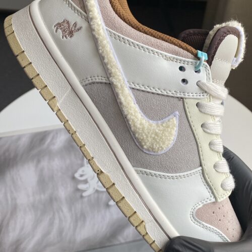 Dunk Low 'Year of the Rabbit - Fossil Stone' - Image 3