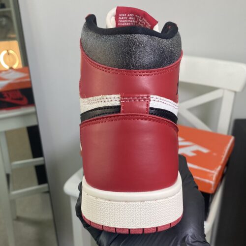 Air Jordan 1 Retro High OG 'Chicago Lost & Found' - Image 7