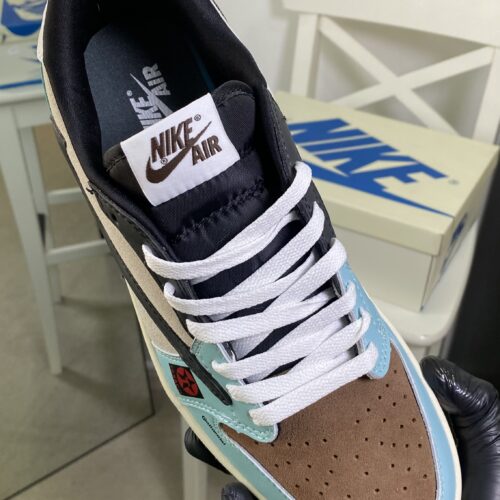 Travis Scott X Jordan 1 Low “BMW JACKBOYS” - Image 4