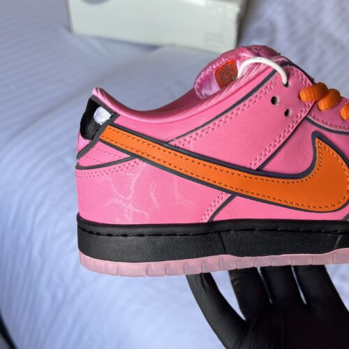 Nike Dunk The Powerpuff Girls “Blossom” - Image 3