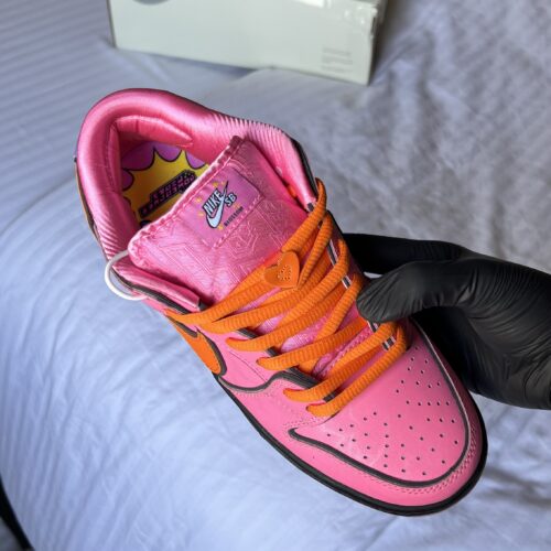 Nike Dunk The Powerpuff Girls “Blossom” - Image 4