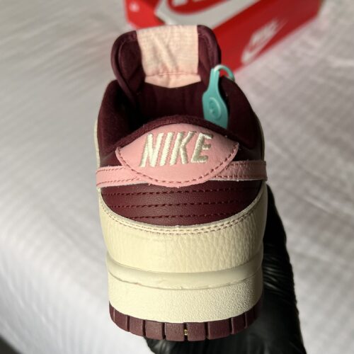 Nike Dunk Low Retro Prm "Valentine's Day" - Image 6