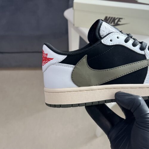 Travis Scott Air Jordan 1 Low OG "Olive" - Image 3