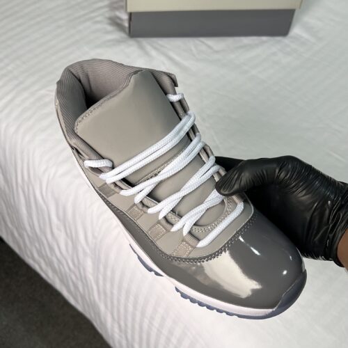 Air Jordan 11 Retro "Cool Grey" - Image 4