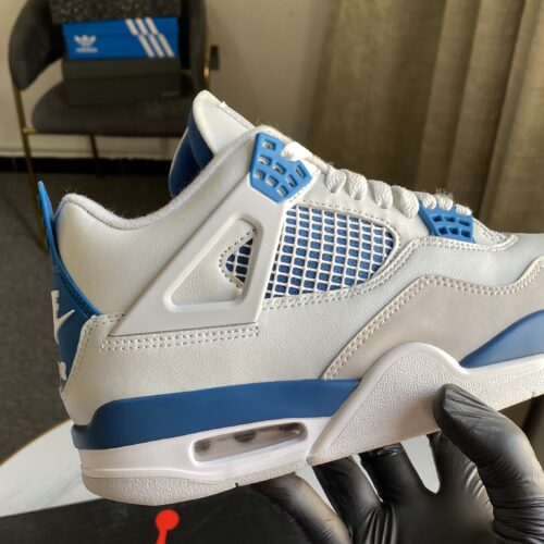 Air Jordan 4 "Military Blue" - Image 3