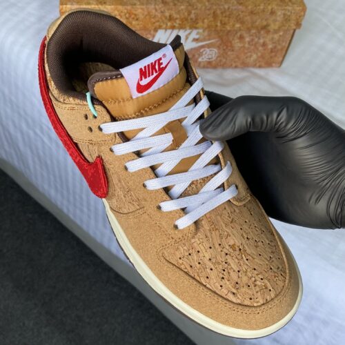 CLOT x Nike Cork Dunk - Image 4