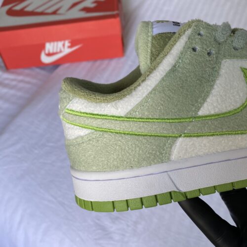 Dunk Low SE "Fleece Pack - Honeydew" - Image 3