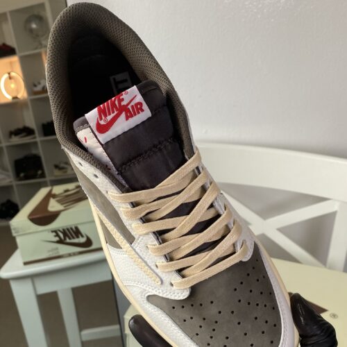 Travis Scott x Air Jordan 1 Low OG 'Reverse Mocha' - Image 4