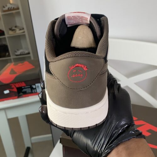 Travis Scott x Air Jordan 1 Low 'Mocha' - Image 8