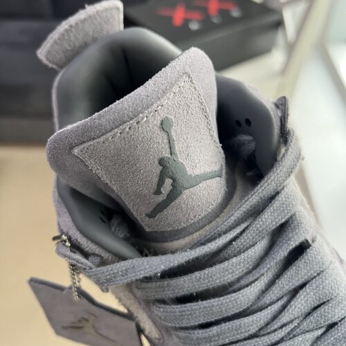 Air Jordan 4 Retro “Kaws” - Image 5