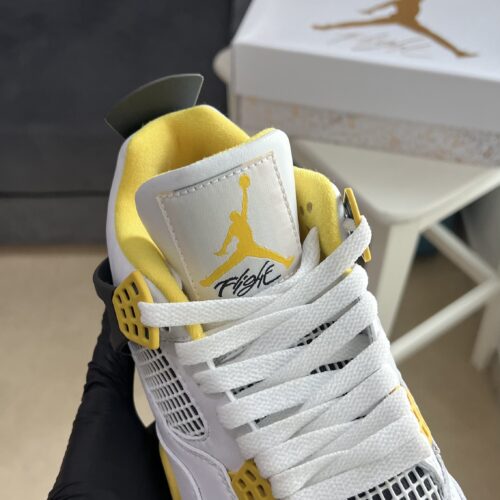 Air Jordan 4 "Vivid Sulfur" - Image 5